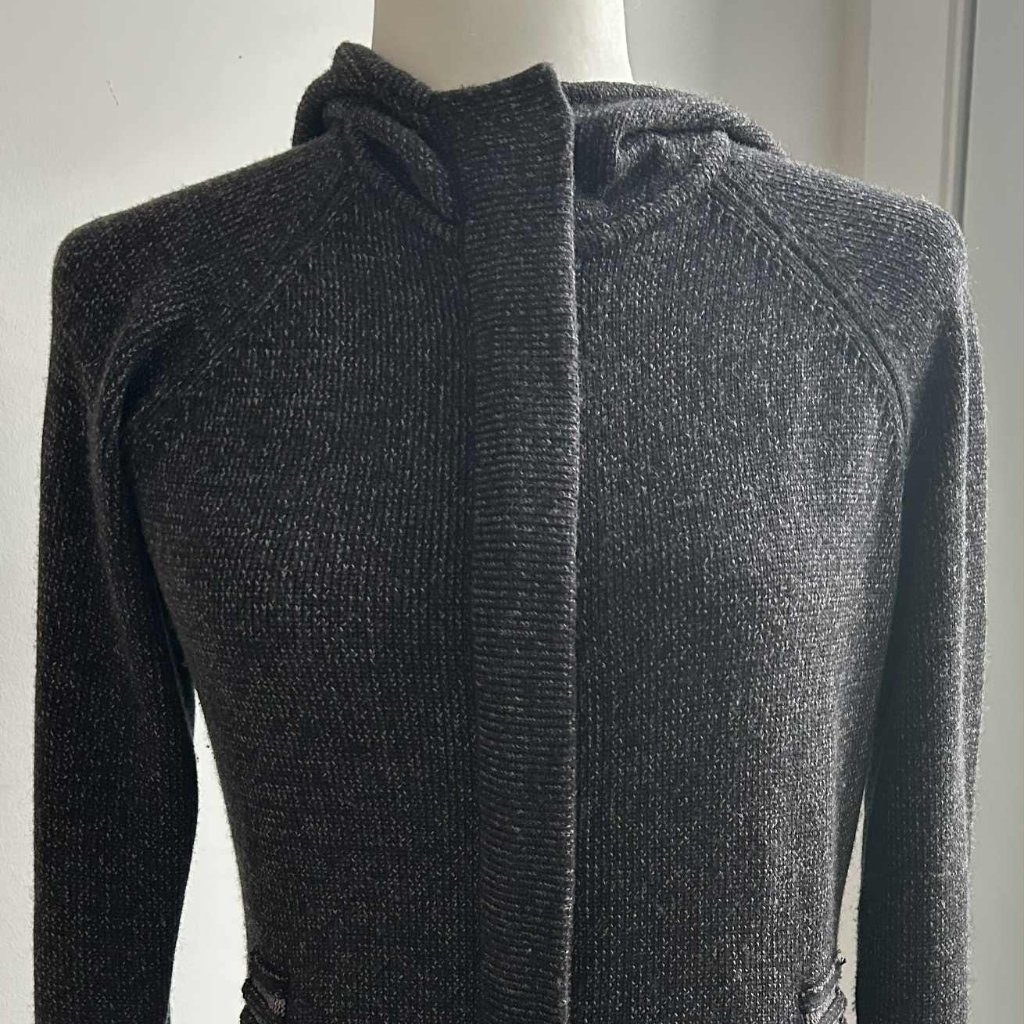 Oakley Charcoal Cotton-Wool Hooded Zip Knit Cardigan With Pleated Back Us S